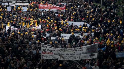 Χιλιάδες ελεύθεροι επαγγελματίες στα Προπύλαια