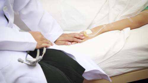 Νοσηλευτής στη Δράμα νάρκωσε ασθενή και ασέλγησε σε βάρος της