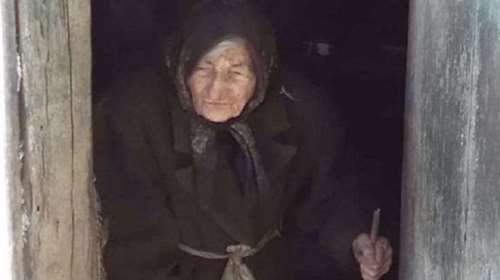 Πάμπτωχη 86χρονη μοίρασε €600.000 σε συγχωριανούς της