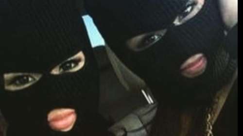 Ένας λογαριασμός στο Instagram καταγράφει τη ζωή μέσα στη φυλακή