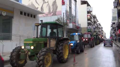 Η πορεία των τρακτέρ που έκλεισαν τον Ισθμό video