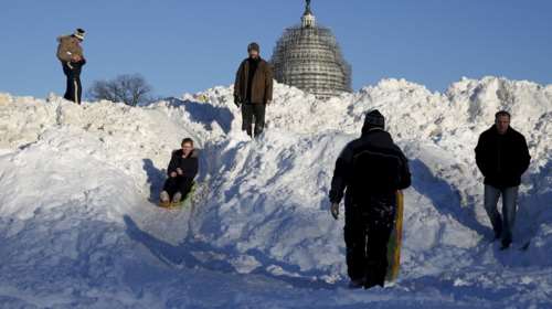 Παρέλυσε η Ουάσιγκτον από την χιονοθύελλα