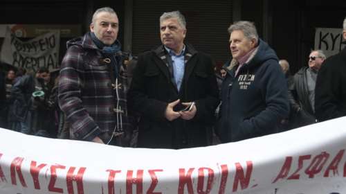 Πορεία των γιατρών στη Βουλή για το ασφαλιστικό