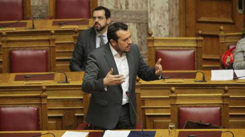 Η κυβέρνηση καταργεί de facto το ΕΣΡ για τις άδειες:θύελλα αντιδράσεων