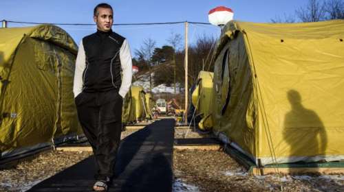 H Δανία ψηφίζει το νόμο-αίσχος  για τους μετανάστες