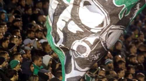 Στο σπίτι του Τσίπρα οπαδοί του Παναθηναϊκού για να διαμαρτυρηθούν