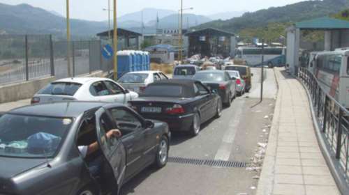 Spiegel: Τα Σκόπια έκλεισαν τα σύνορα με την Ελλάδα