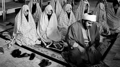 Περιμένοντας τον δήμιο: Οι θανατοποινίτισσες του Ιράν