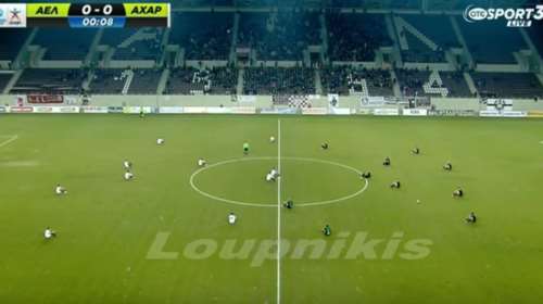 Στο πλευρό των προσφύγων έλληνες ποδοσφαιριστές