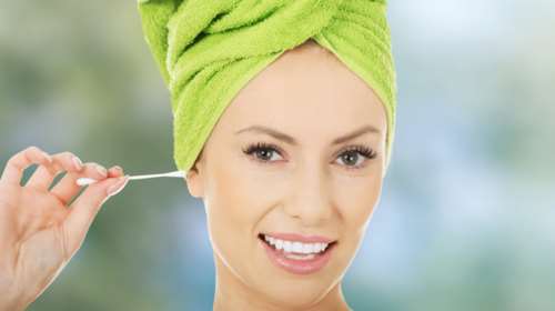 Γιατί δεν πρέπει να χρησιμοποιούμε μπατονέτες στα αυτιά