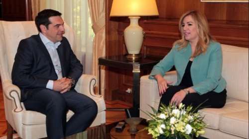 Συνάντηση Τσίπρα - Φώφης την Τρίτη για το προσφυγικό
