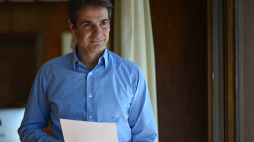 Τα πρόσωπα που «παίζουν» για τη διεύρυνση της ΝΔ προς το κέντρο