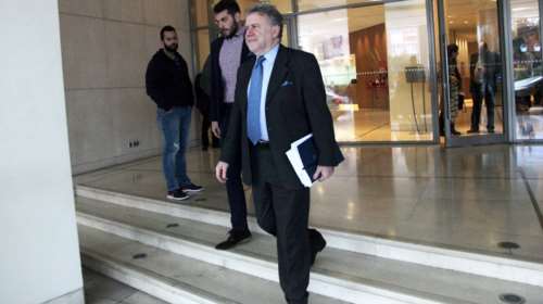 Στον «αέρα» παραμένει το ασφαλιστικό του Κατρούγκαλου