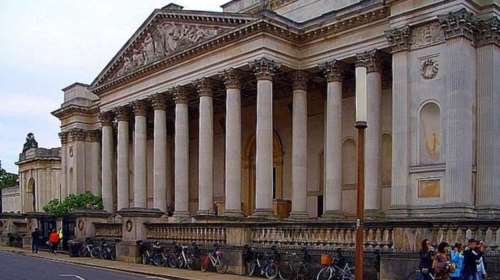 Η μυστηριώδης ιστορία του ιδρυτή ενός σπουδαίου μουσείου