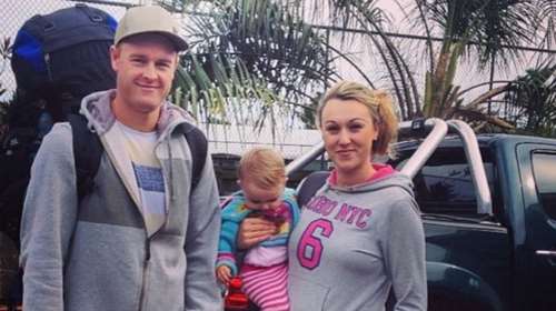 Εκανε τον γύρο του κόσμου με τη νεογέννητη κορούλα της