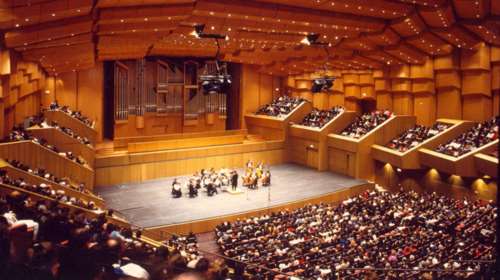 Και βουλευτές του ΣΥΡΙΖΑ κατά της κρατικοποίησης του Μεγάρου Μουσικής