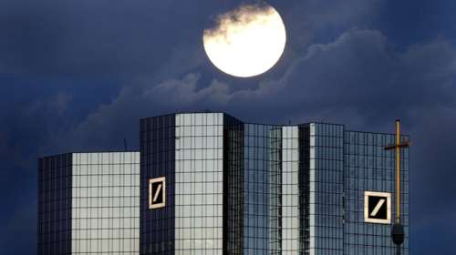Επαναγορά χρέους 5,4 δισ. σχεδιάζει η Deutsche Bank