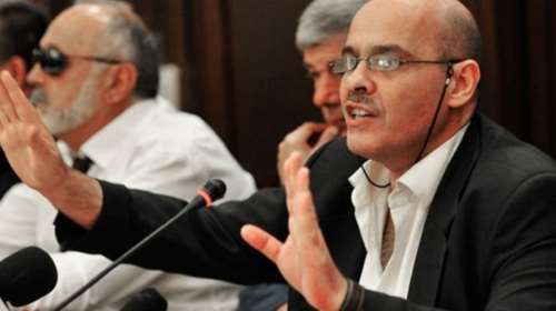 «Χάδια» από Μιχελογιαννάκη στην κρητική λεβεντιά: Δεν τσακίζεται