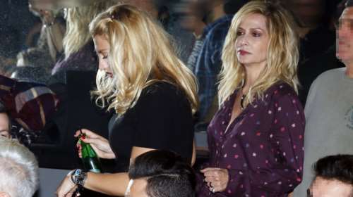 Εφαρμοστό δέρμα &amp; δαντέλα: Βρες το λάθος στην Κωνσταντίνα Σπυροπούλου