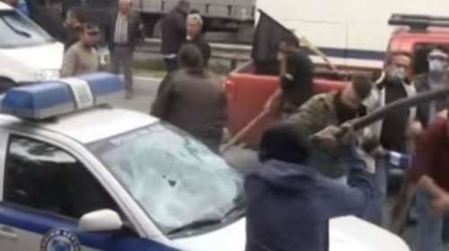 Συνελήφθη ο «αγρότης» που έσπασε περιπολικό στο Χαϊδάρι