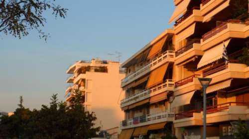 Ξεκινούν και πάλι οι πλειστηριασμοί ακινήτων από την εφορία