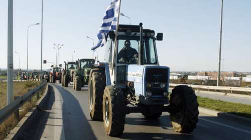 Εκλεισαν τον κόμβο του αεροδρομίου «Μακεδονία»  οι αγρότες