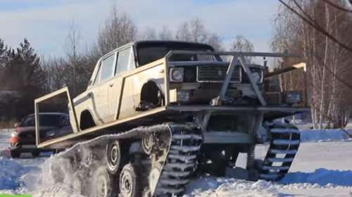 Ρωσικό Mad Max: Έκανε ένα Lada να μοιάζει με τάνκ-video