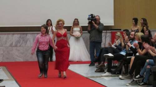 Κορίτσια με σύνδρομο Down έλαμψαν σε μια διαφορετική πασαρέλα στη Θεσ/νίκη