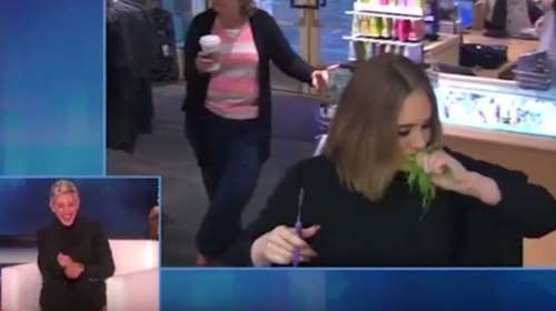 Η επική φάρσα της Αντέλ σε κατάστημα χυμών με υποβολέα την Ντε Τζένερις!