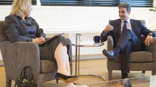 Εκτακτη συνάντηση Μητσοτάκη με τη πρέσβη της Αυστρίας για το προσφυγικό