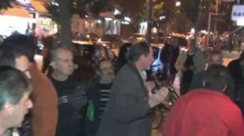 Πανδαιμόνιο από αγρότες σε εκδήλωση του ΣΥΡΙΖΑ