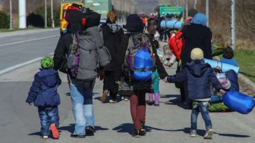 Από Λαμία ως Ειδομένη:Το μεγάλο μονοπάτι των προσφύγων
