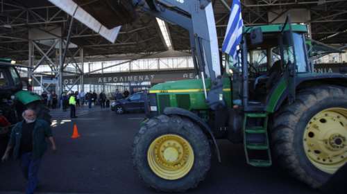 Υπό πολιορκία το αεροδρόμιο «Μακεδονία» από αγρότες