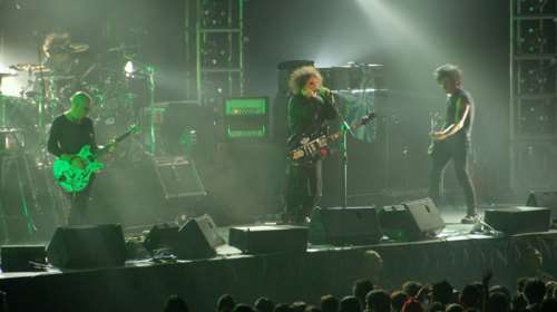 Μπατακλάν: Οι Cure στην 1η συναυλία μετά τις επιθεσεις