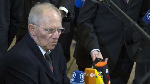 Σόιμπλε: Εφαρμόστε μεταρρυθμίσεις για να δείτε ανάπτυξη