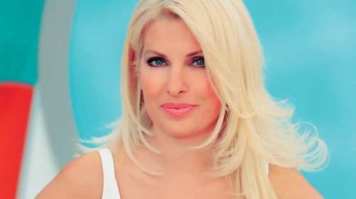 Η Ελένη Μενεγάκη ποζάρει αλά Μέριλιν και «ρίχνει» το instagram