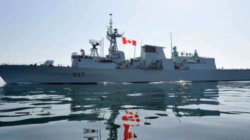 Βγήκαν στο Αιγαίο τα νατοϊκά πλοία για το προσφυγικό