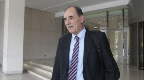 Σταθάκης: Υπάρχουν αποστάσεις &amp; προβλήματα με τους δανειστές