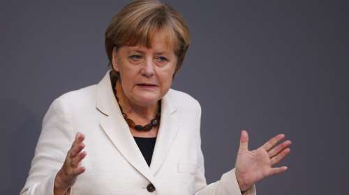 Μέρκελ: Δεν μπορούμε να εγκαταλείψουμε την Ελλάδα