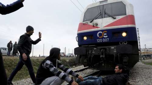 Ακινητοποιημένα τέσσερα τρένα του ΟΣΕ στην Ειδομένη