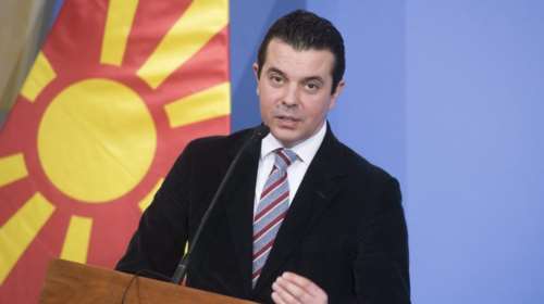 Προκαλεί η ΠΓΔΜ: Υπεραμύνθηκε των δακρυγόνων σε πρόσφυγες