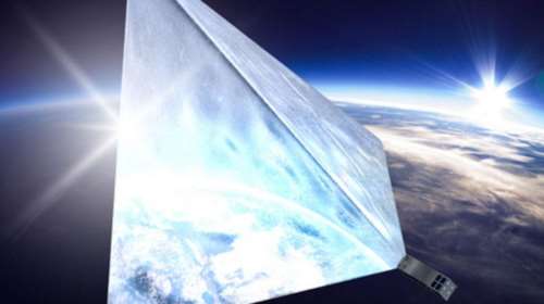 Μια διαστημική πυραμίδα θα φωτίζει τη Γη τα βράδια