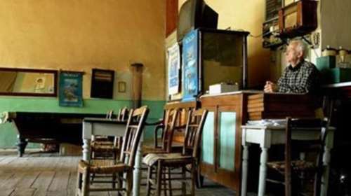 Απίστευτος τιμοκατάλογος σε καφενείο της Πτολεμαΐδας