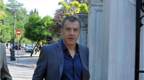 Θεοδωράκης:Μετά βασάνων &amp; κόπων χαράχτηκε εθνική γραμμή