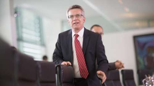 Γερμανός ΥΠΕΣ: Δεν είναι τρομερή επιβάρυνση για την Ελλάδα οι πρόσφυγες