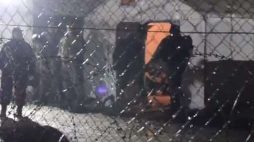 Βίντεο - σοκ: Συνοριοφύλακας κλωτσάει πρόσφυγα