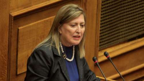 Βουλευτής του ΣΥΡΙΖΑ φιλοξενεί οικογένεια προσφύγων