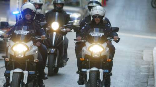 Αιματηρή συμπλοκή ανδρών της ΔΙΑΣ με σεσημασμένο κακοποιό στην Καλλιθέα