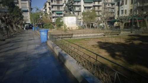 Πήραν νύχτα τους πρόσφυγες από την πλατεία Βικτωρίας