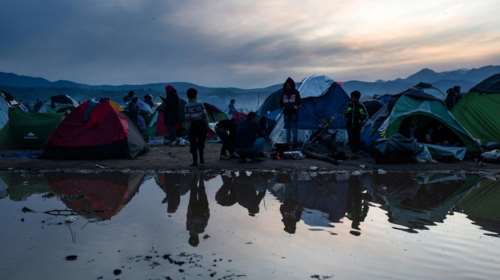 Spiegel: Η κυβέρνηση σχεδιάζει εκκένωση της Ειδομένης